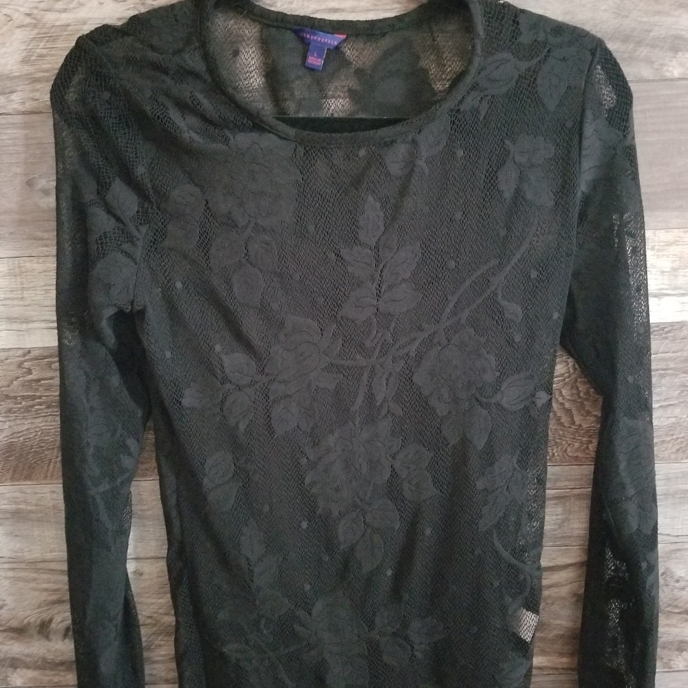 Floral lace top